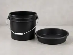 Bucket or shallow pan tool