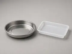 Shallow pan or tray tool