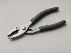Slip-joint pliers tool