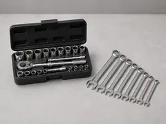 Socket or wrench set tool