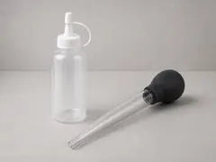 Turkey baster or squeeze bottle tool